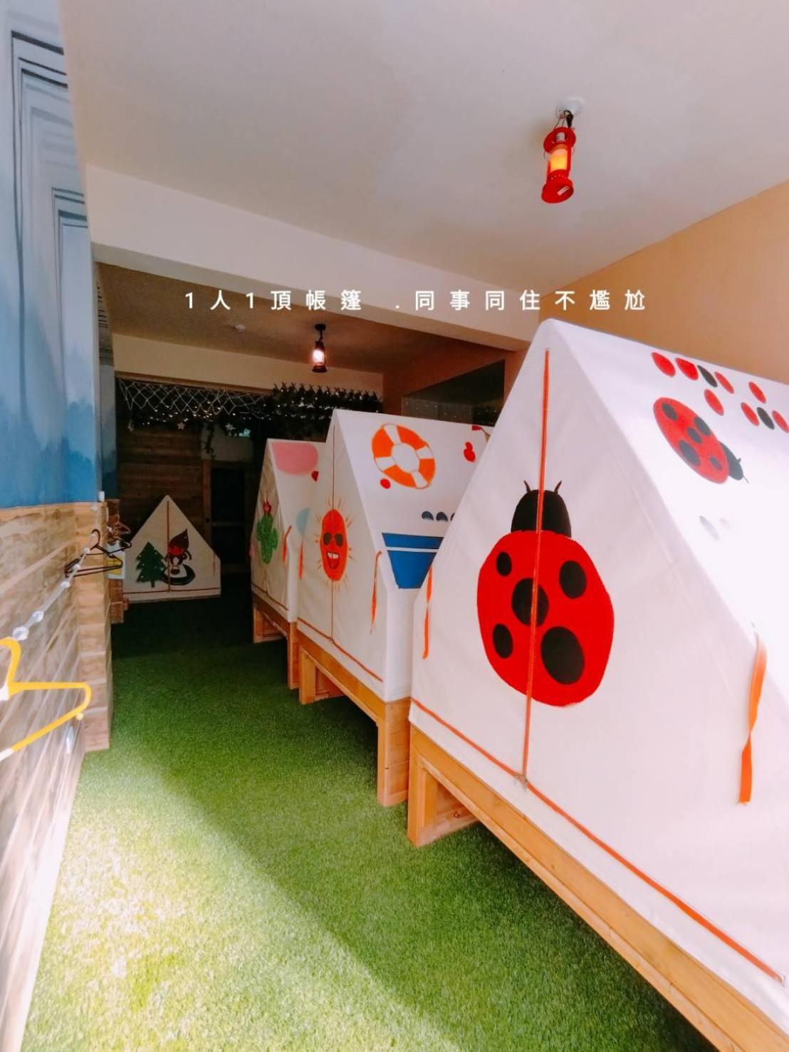 棚棚屋室內帳篷民宿inn Kaohsziung Kültér fotó